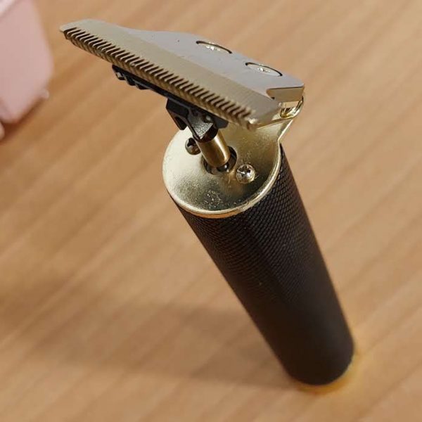 Pro Cut – Elektrinis skustuvas su T formos peiliukais slider